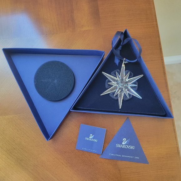 Swarovski Christmas Ornament 2005 Rockefeller Center - Picture 2 of 7